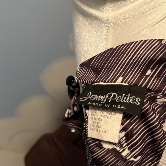 Jenny Petites one piece black and white blouse/skirt dress, size 18, $15 - Picture 7 of 8